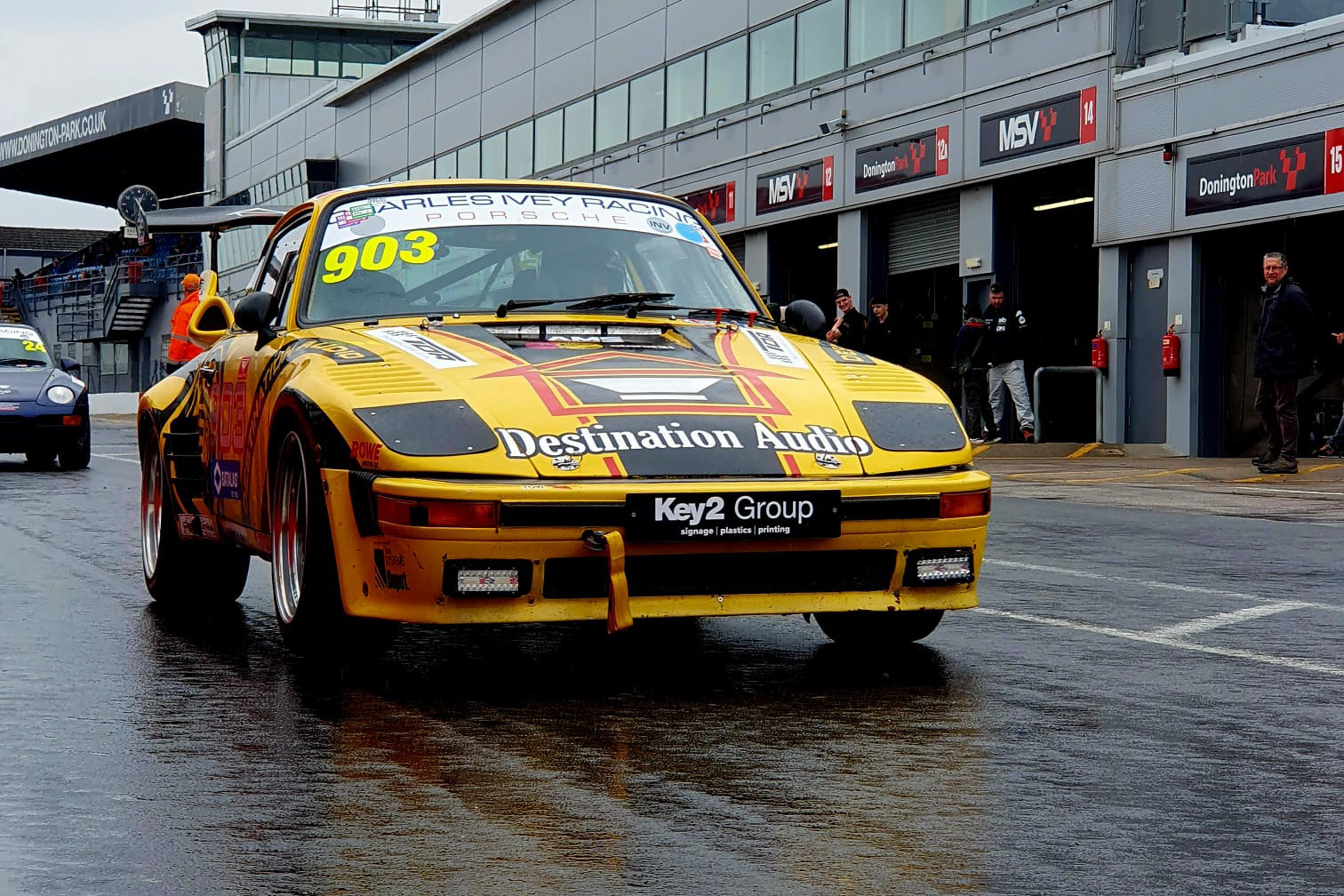 VANHAUEN RACING at Donington Park 2025 - Photo 9